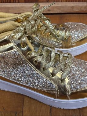 Dolls Kill Gold Glitter Low-Top Sneakers
